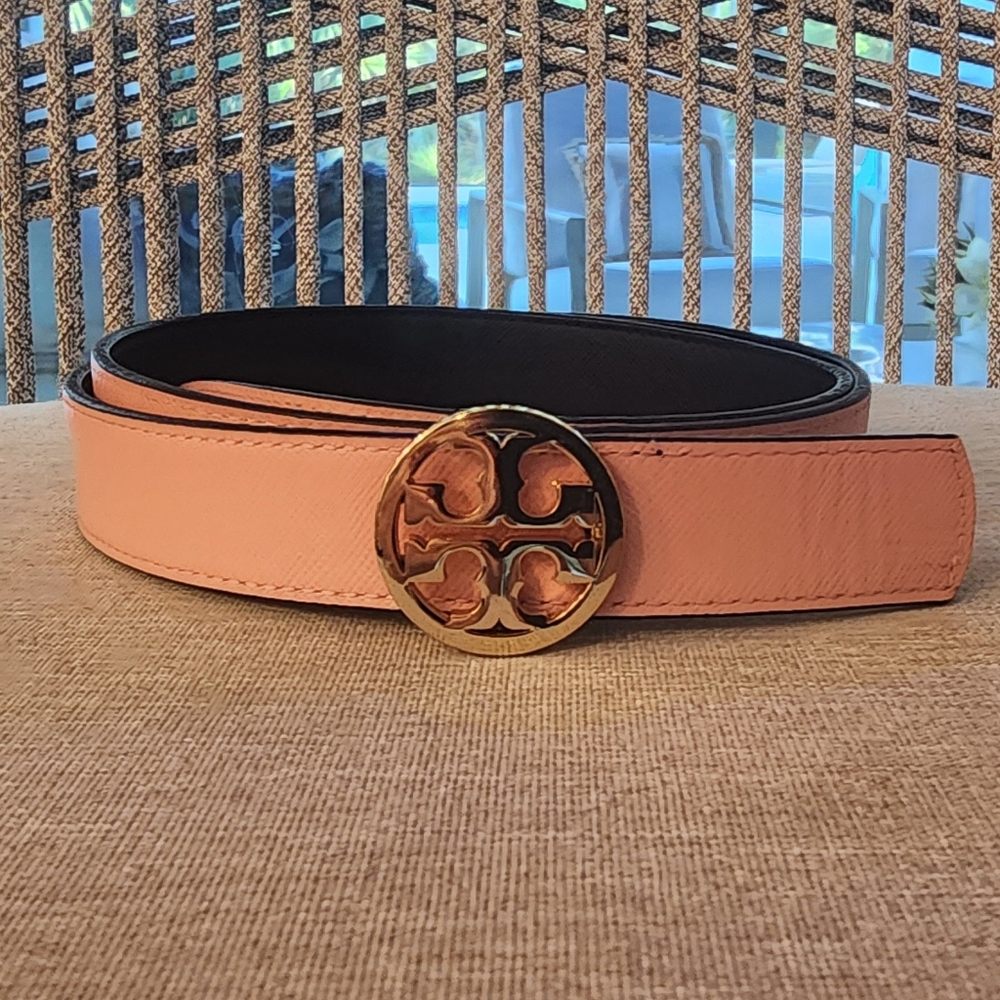 Tory Burch Pini Peach Leather Belt with Gold Logo Buckle
